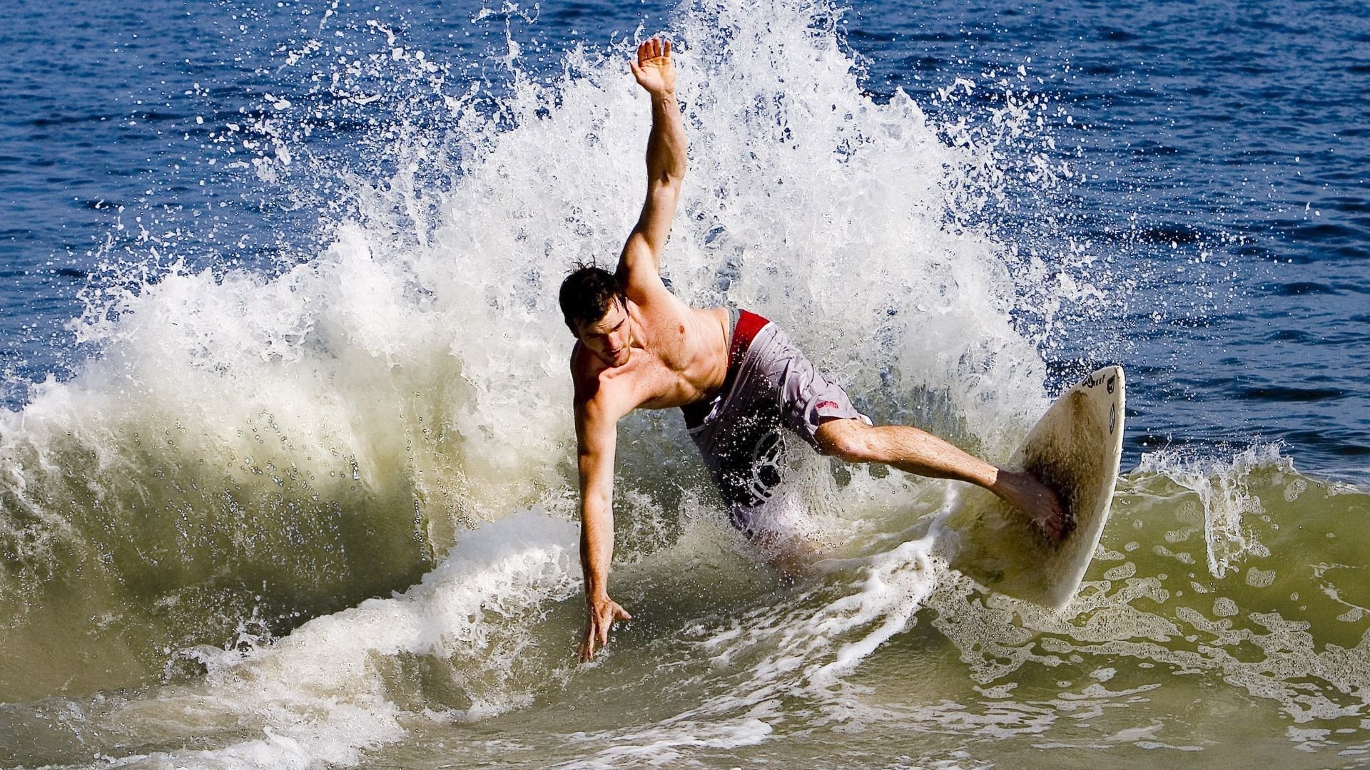 极限运动安全科普教育走进中学课堂,极限运动学校